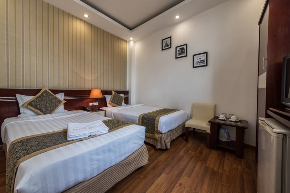 Saigon Odyssey House Hotel Хошимин Екстериор снимка