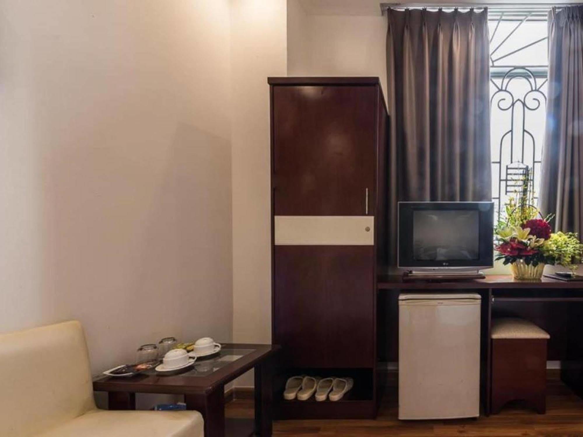 Saigon Odyssey House Hotel Хошимин Екстериор снимка